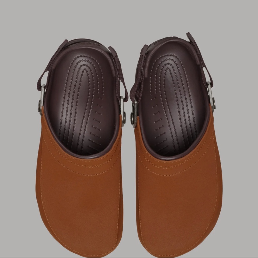 CROCS Brown & Tan Museum of Peace & Quiet Edition NWT W7 M9